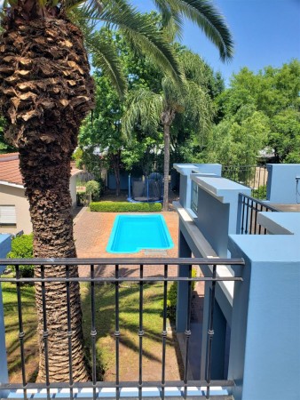 Venta de Casa 4 AMBIENTES en Villa Udaondo, Ituzaingo