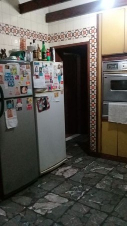 Venta de Casa Americana 3 Ambientes Con Cochera En Castelar Norte