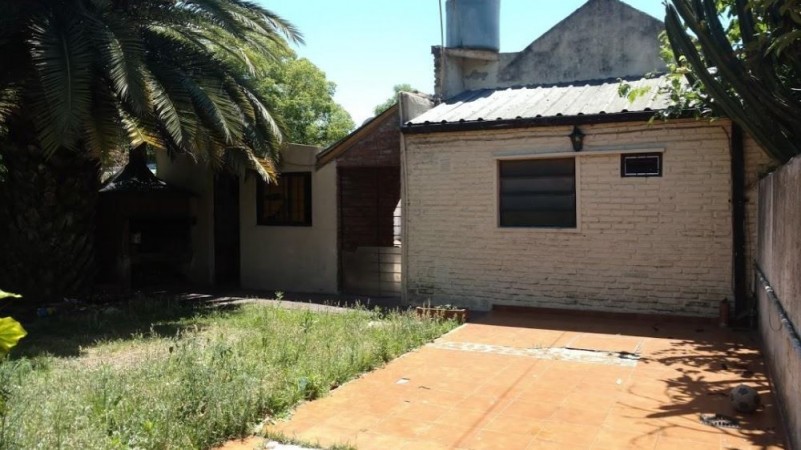 Venta de Casa 3 AMBIENTES en Haedo