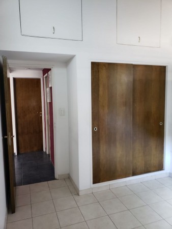 OPORTUNIDAD VALOR Casa 3 Ambientes En Castelar Norte