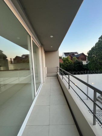 Venta de Departamento 3 AMBIENTES en Castelar Sur