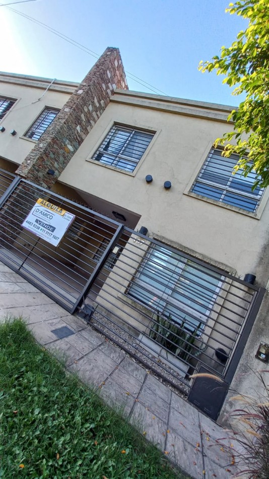 Duplex 4 Ambientes Ituzaingo Norte Cercano Santa Rosa