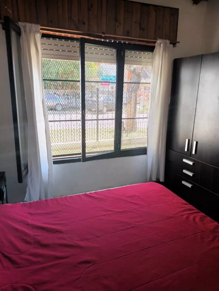 Casa 3 Ambientes En Castelar Norte