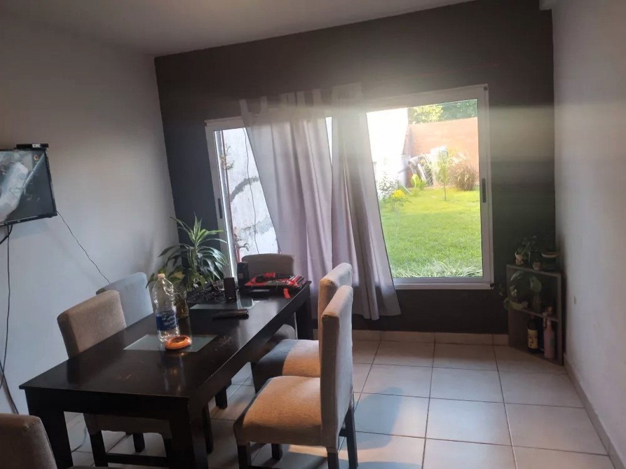 Casa 3 Ambientes En Castelar Norte