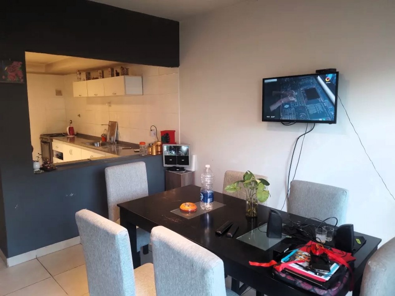 Casa 3 Ambientes En Castelar Norte