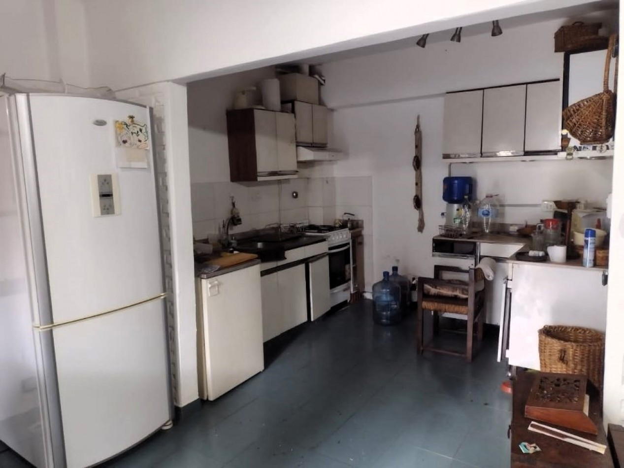 Casa Con Departamento En Venta Castelar Norte 