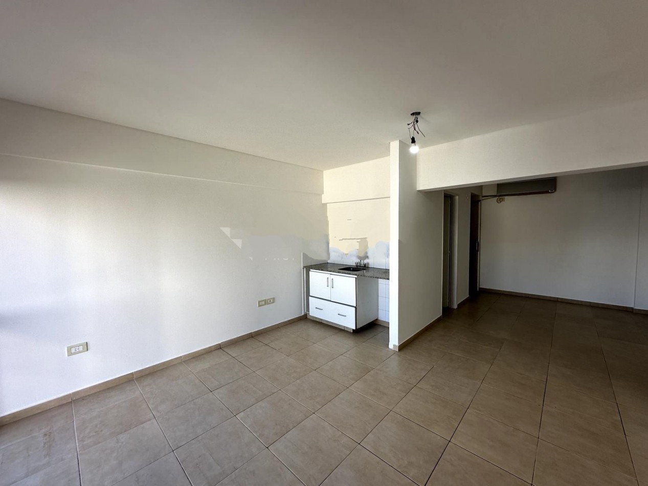 Amplio Monoambiente Divisible Ideal Inversor en Moron Centro