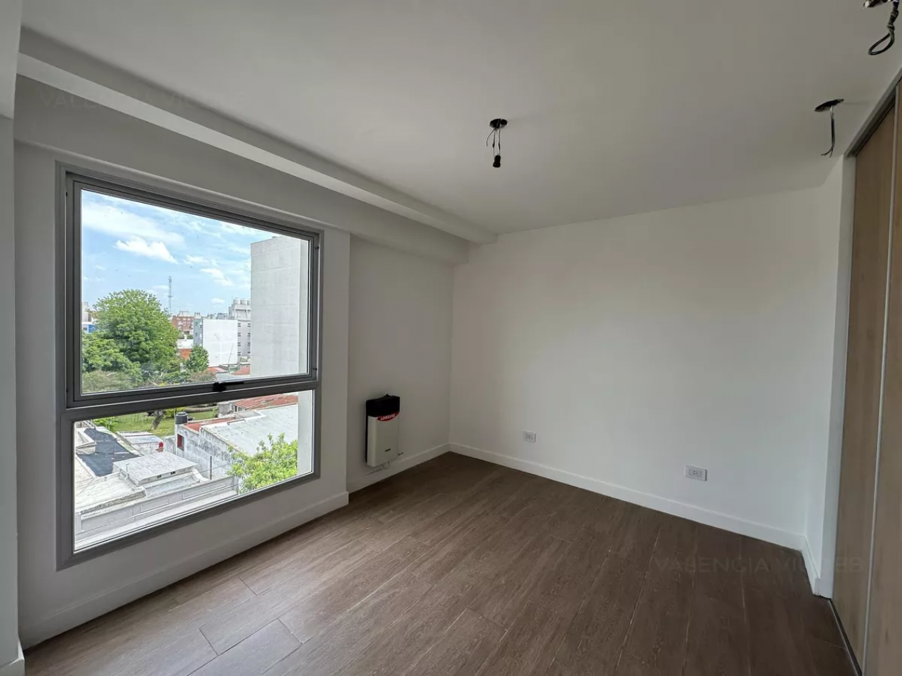 Venta Depto 2 Amb De Categoria Estrenar C/Cochera Boj Pellegrini Moron