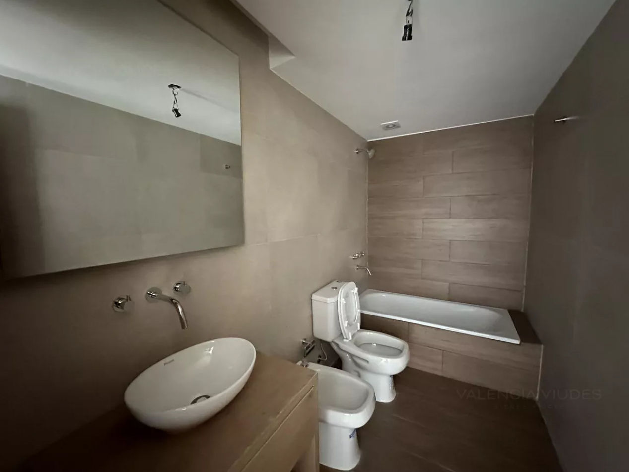 Venta Depto 2 Amb De Categoria Estrenar C/Cochera Boj Pellegrini Moron