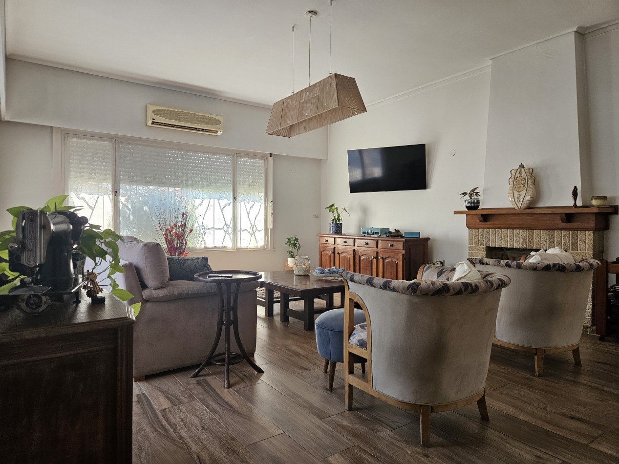 Venta De Chalet 5 Ambientes En Parque Ayerza Castelar Norte