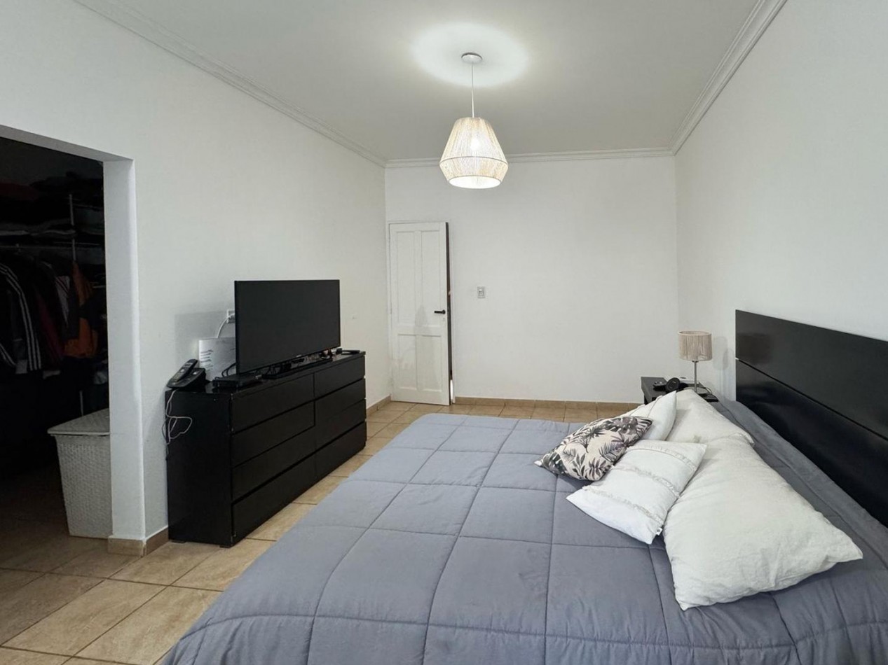 Casa 4 Ambientes C/Fondo y Pileta En Parque San Martin Merlo Apto Credito