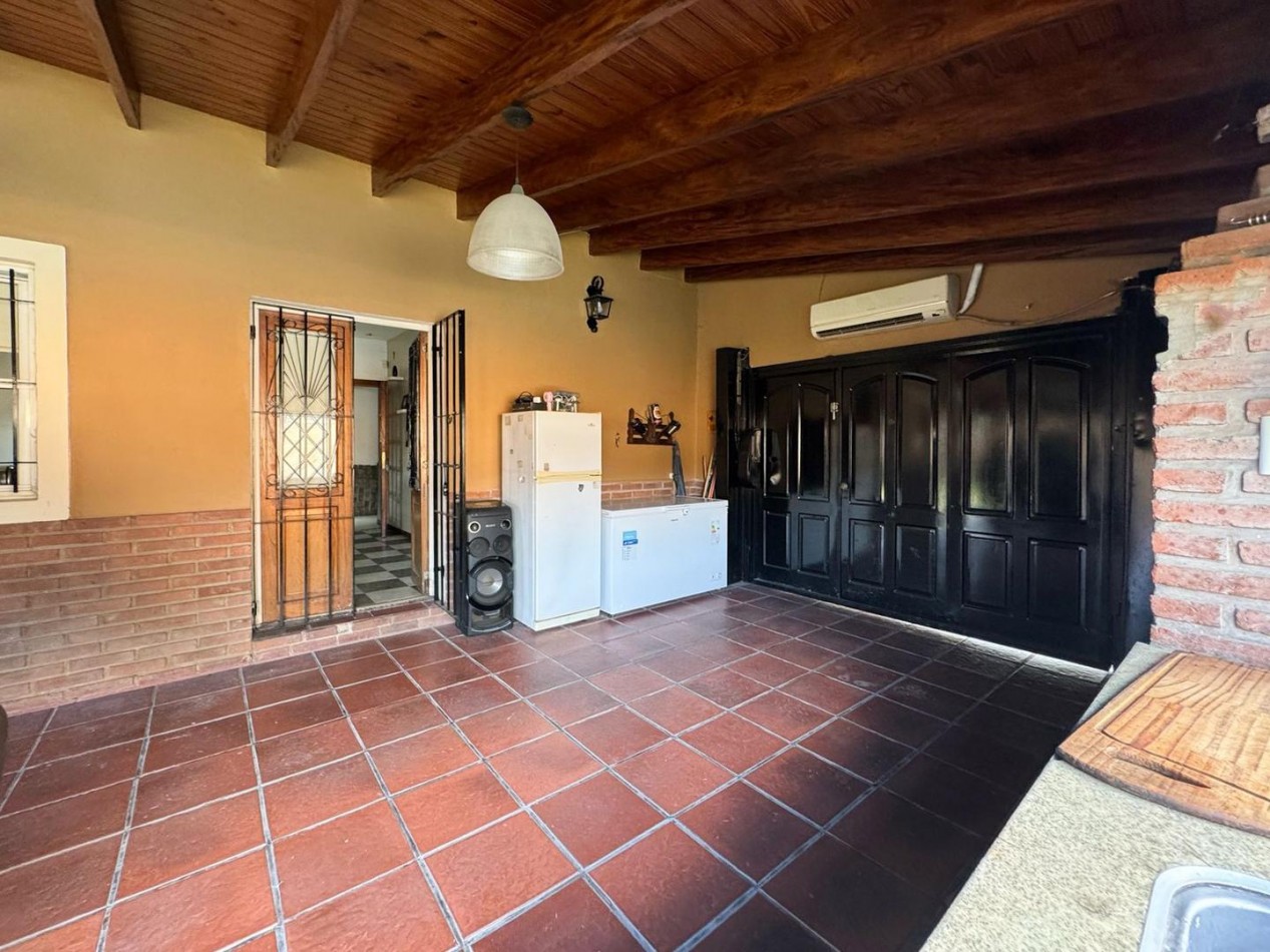 Casa 4 Ambientes C/Fondo y Pileta En Parque San Martin Merlo Apto Credito