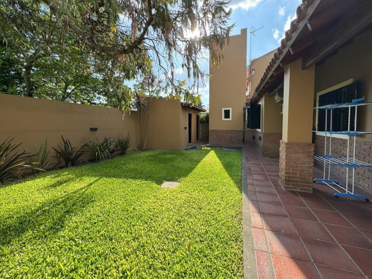 Casa 4 Ambientes C/Fondo y Pileta En Parque San Martin Merlo Apto Credito