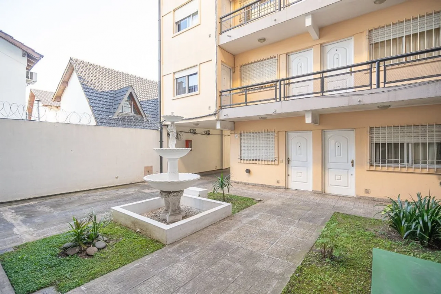 Alquiler Depto 2 Ambientes C/Balcon Bajas Expensas en Moron 