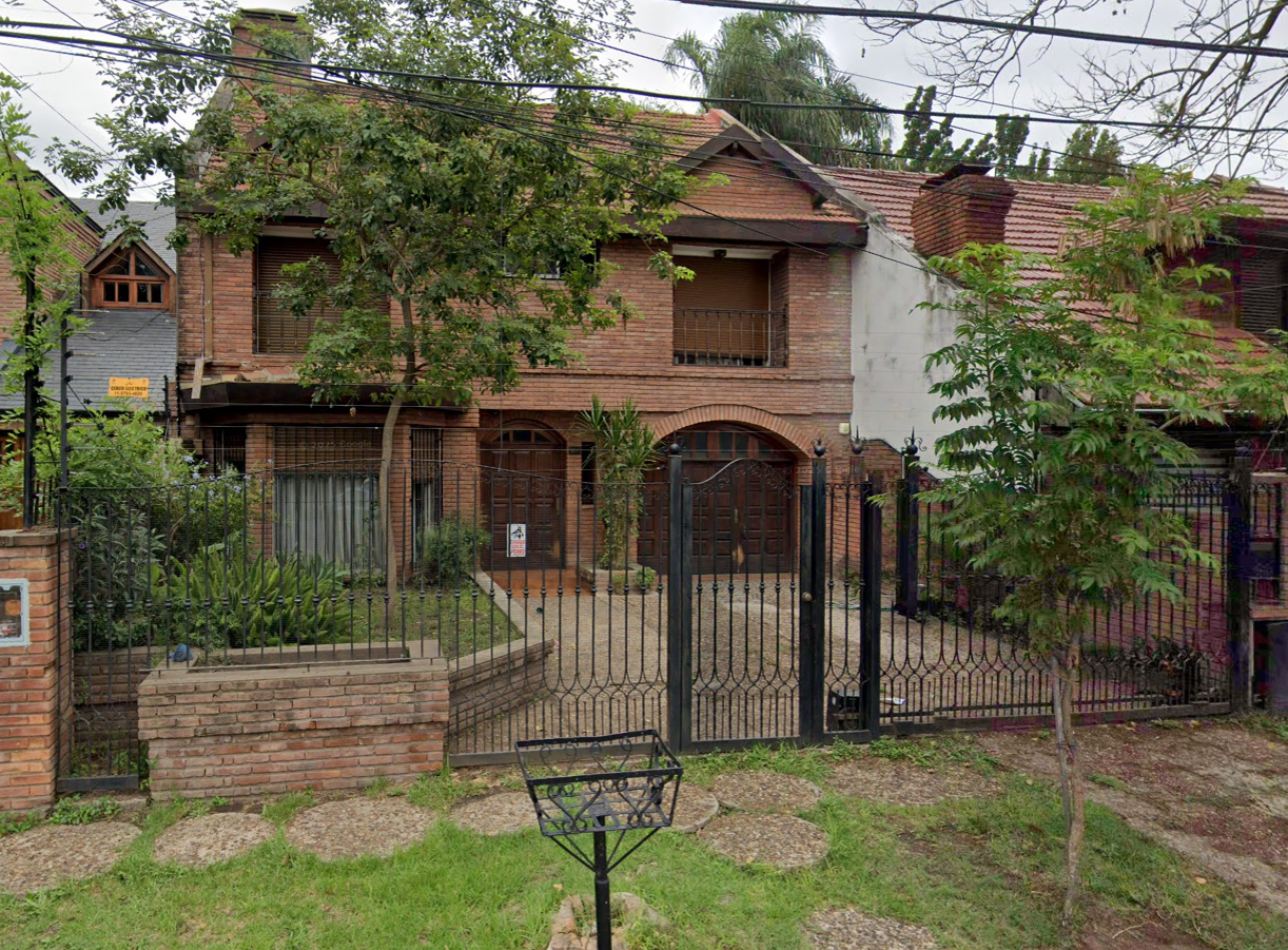 Chalet 4 Amb en Zona Residencial Castelar Norte Apto Credito