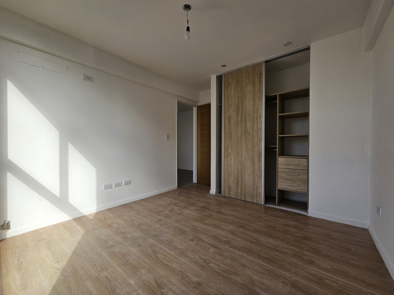 Venta De Departamento 2 Ambientes En Moron Centro