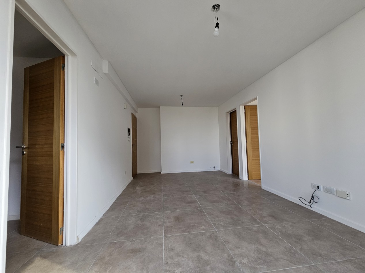 Venta De Departamento 2 Ambientes En Moron Centro