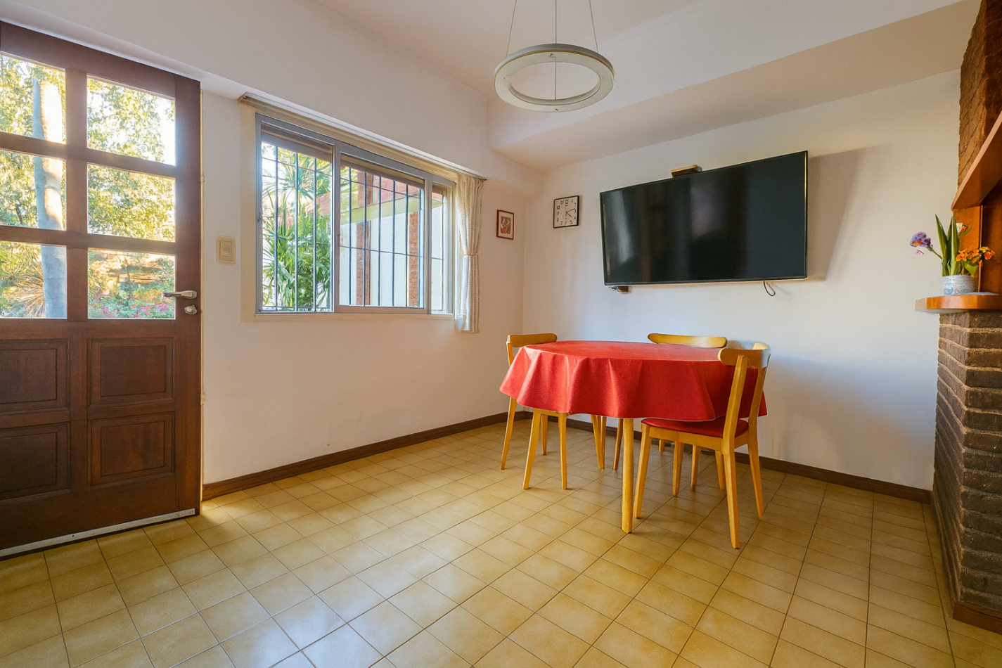 Chalet 4 Amb en Zona Residencial Castelar Norte Apto Credito