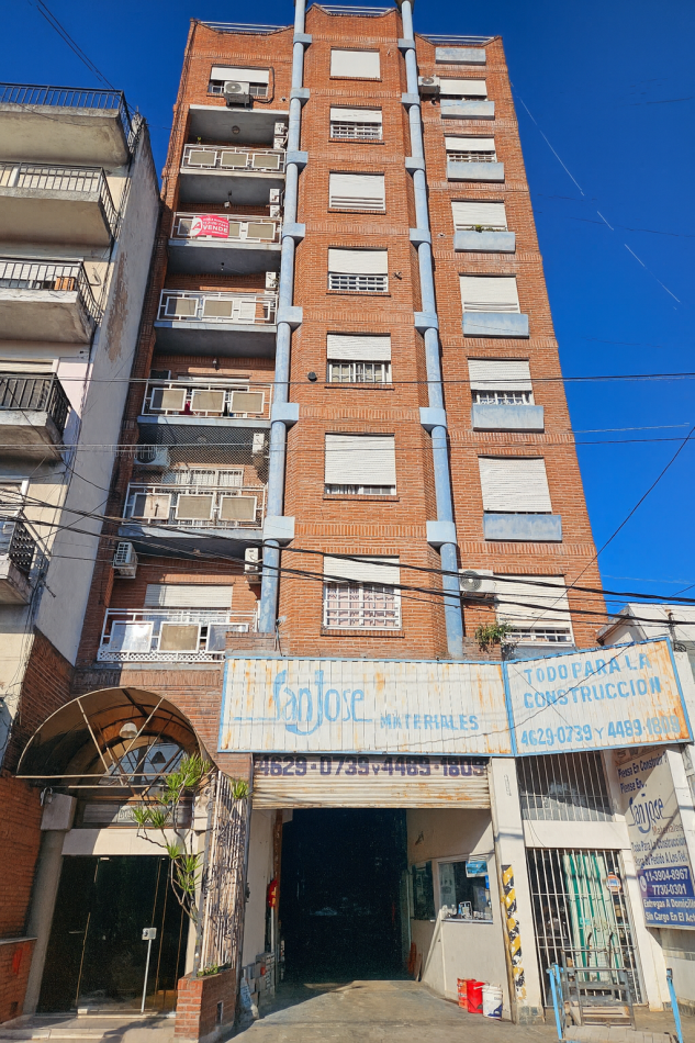 Depto 3 Ambientes Semipiso Luminoso En Moron Centro Apto Credito