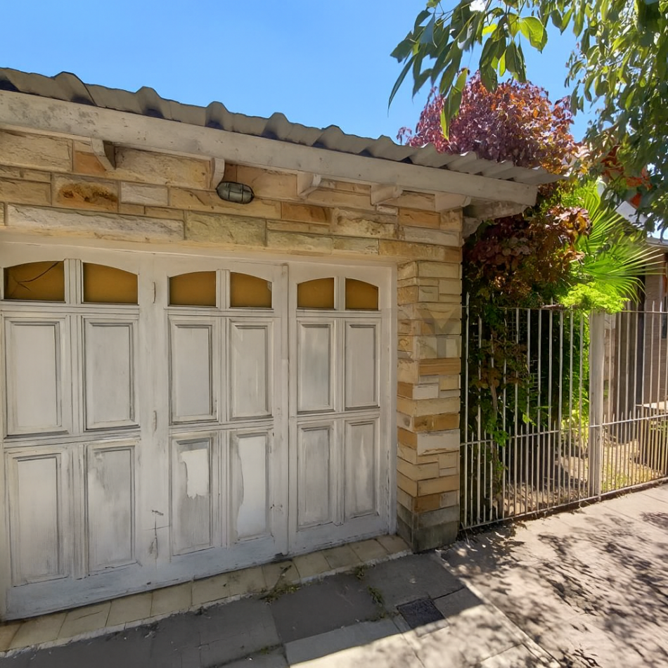 Chalet 4 Ambientes C/Piscina En Ituzaingo Norte Apto Credito