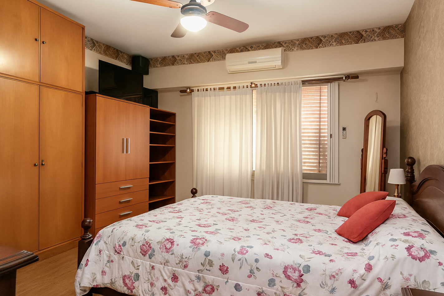 Chalet 4 Ambientes C/Piscina En Ituzaingo Norte Apto Credito