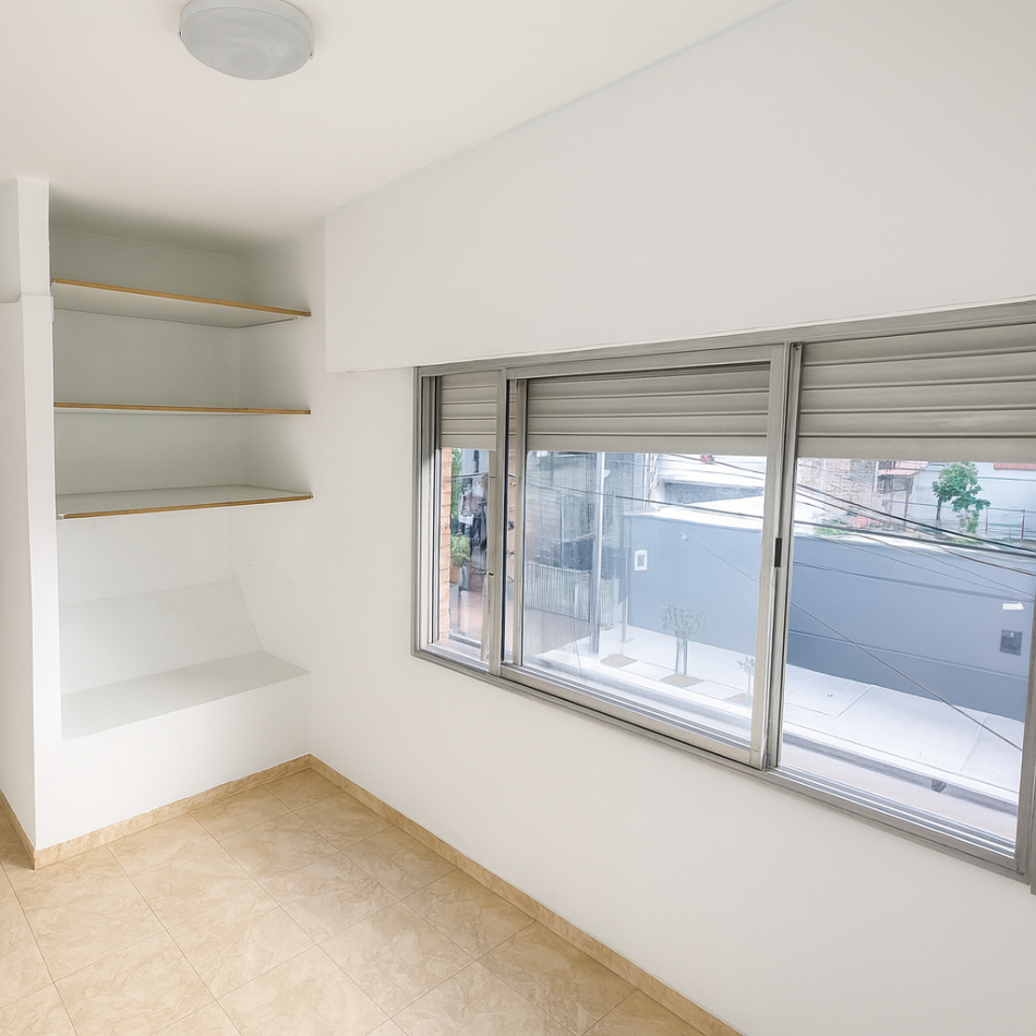 Duplex 3 Amb Al Frente C/Cochera en Castelar Sur Apto Credito