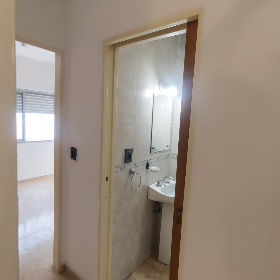 Duplex 3 Amb Al Frente C/Cochera en Castelar Sur Apto Credito