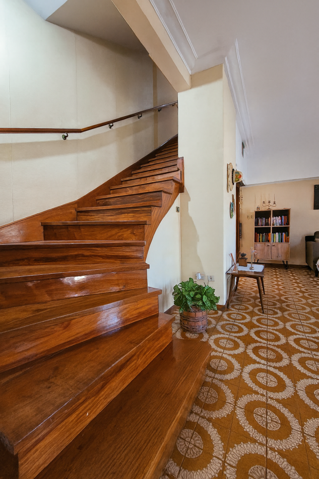 Chalet 6 Ambientes C/Fondo y Pileta En Castelar Norte