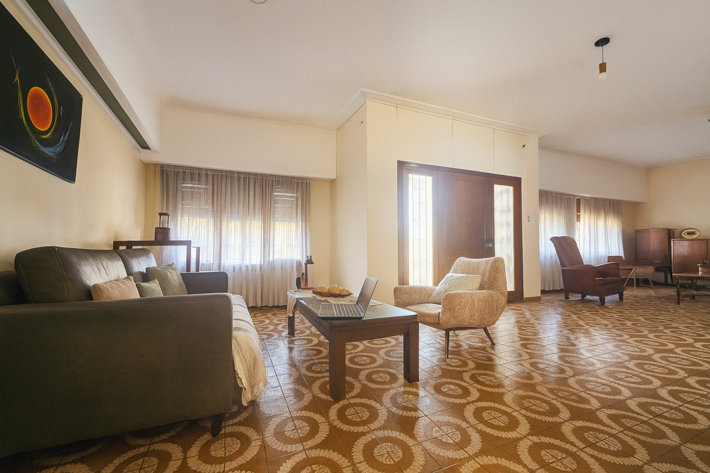 Chalet 6 Ambientes C/Fondo y Pileta En Castelar Norte