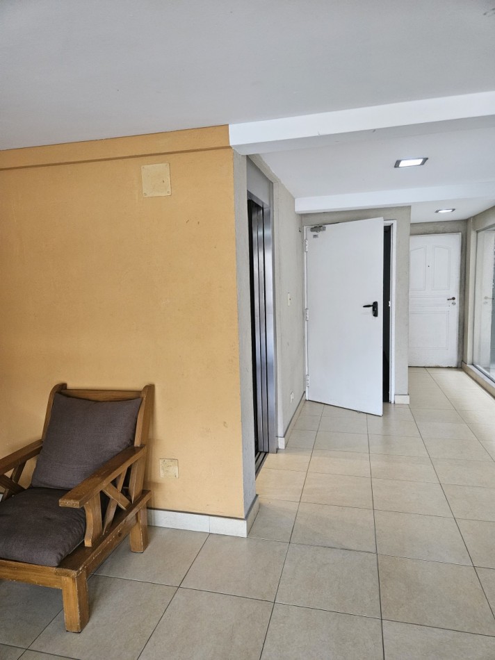 Amplio Monoambiente Divisible Ideal Inversor en Moron Centro