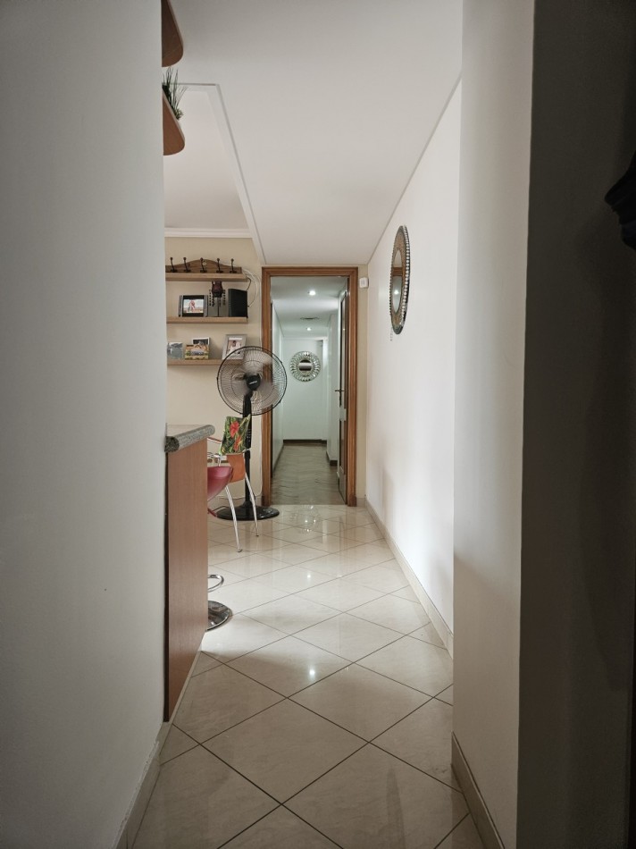 Piso de 5 Ambientes C/Cochera en el Centro de Castelar Norte