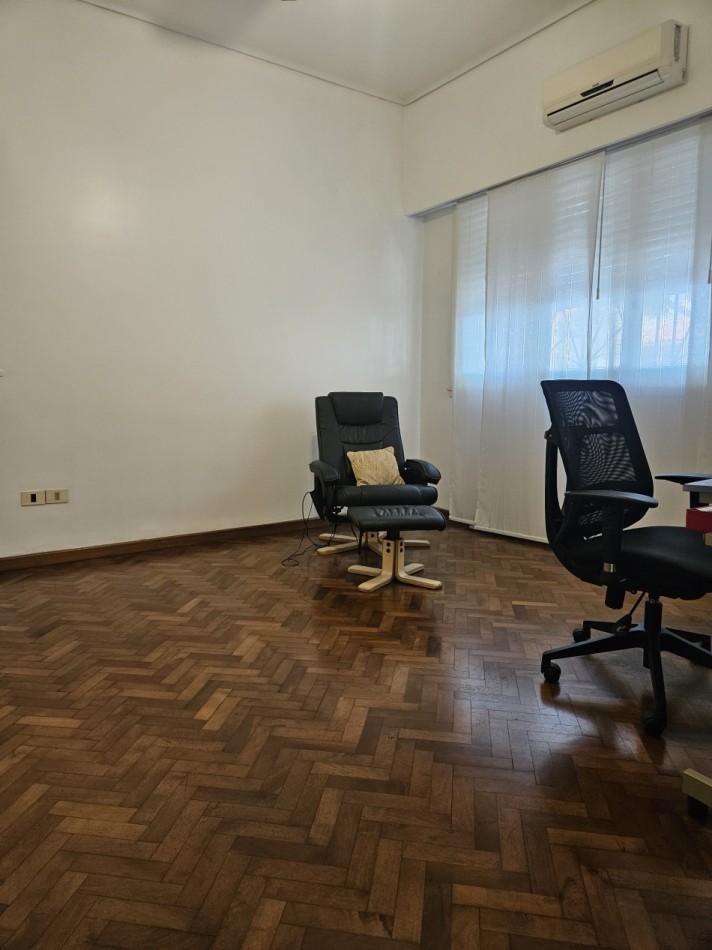 Venta De Chalet 5 Ambientes En Parque Ayerza Castelar Norte