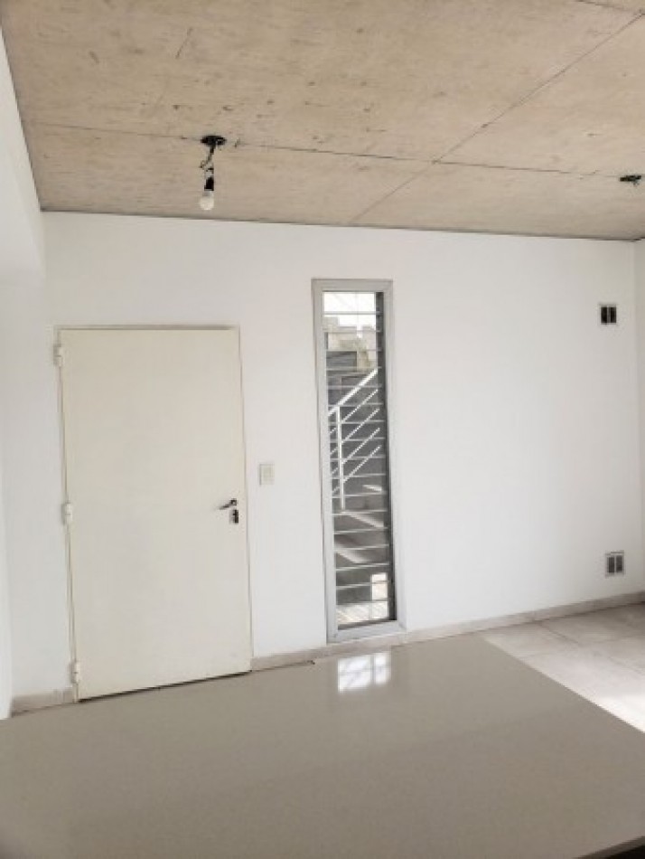 Venta De Departamentos De Categoria 2 Ambientes En Castelar Norte Apto Credito