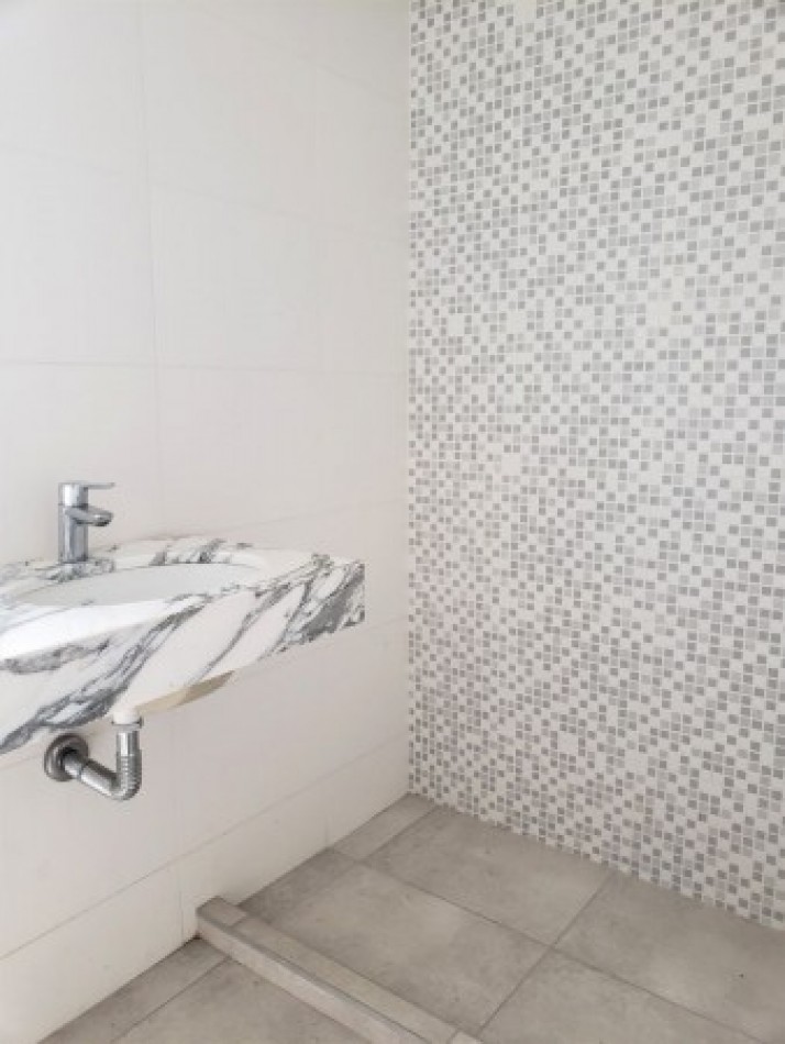 Venta De Departamentos De Categoria 2 Ambientes En Castelar Norte Apto Credito