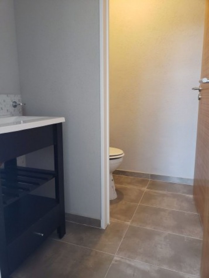 Venta de Local Comercial Estrenar en Morón