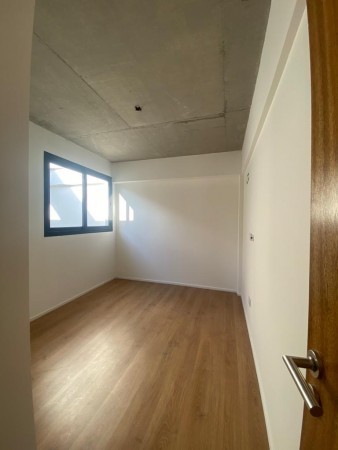 Duplex 4 AMBIENTES En Complejo Cerrado En Venta Castelar Sur