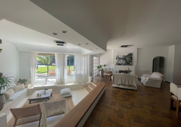 Imponente Chalet 5 Ambientes En Venta En Haedo Apto Credito