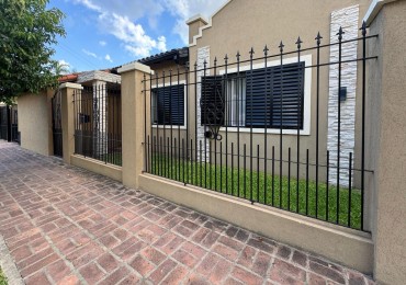 Casa 4 Ambientes C/Fondo y Pileta En Parque San Martin Merlo Apto Credito